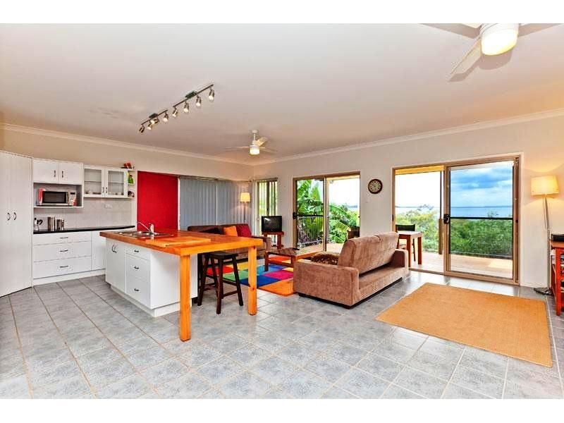35 Bay Dve, Russell Island QLD 4184