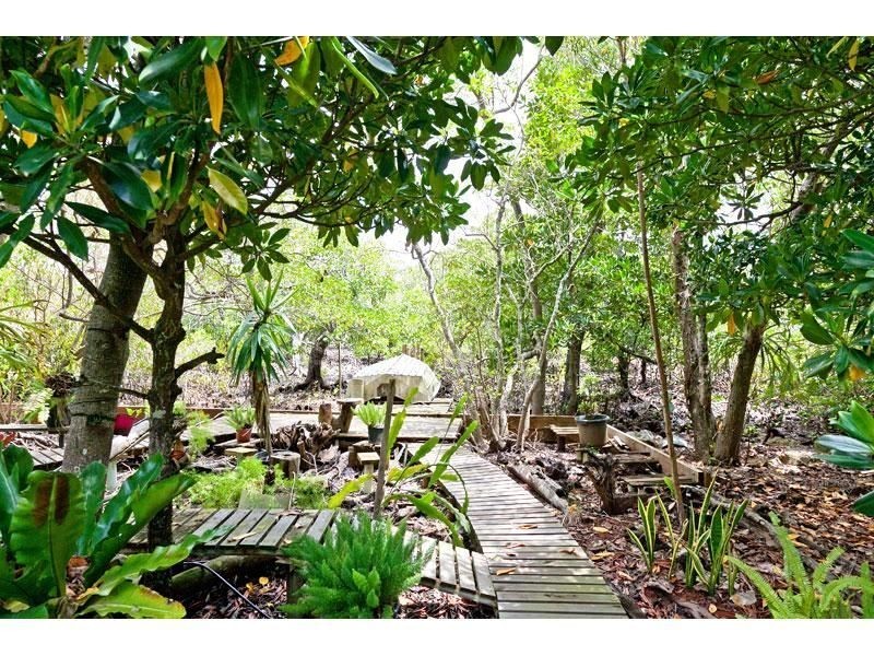 35 Bay Dve, Russell Island QLD 4184