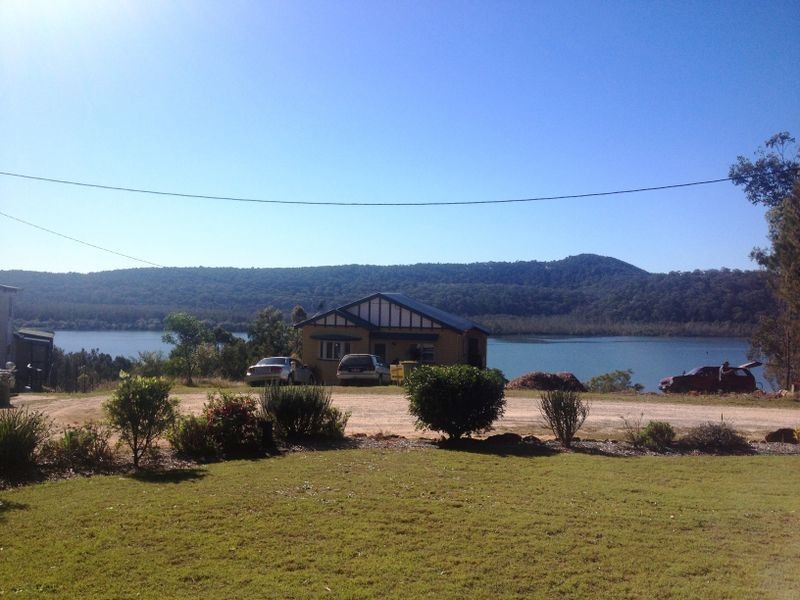 27 Leichhardt Tce, Russell Island QLD 4184