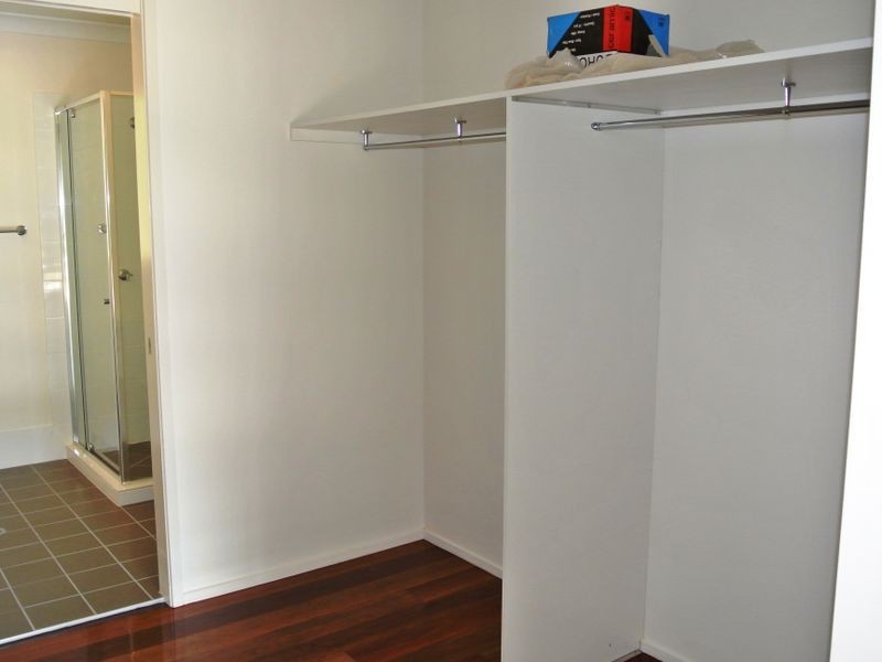 4 Reading St, Russell Island QLD 4184