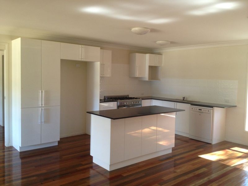 11 Saturn Street, Russell Island QLD 4184
