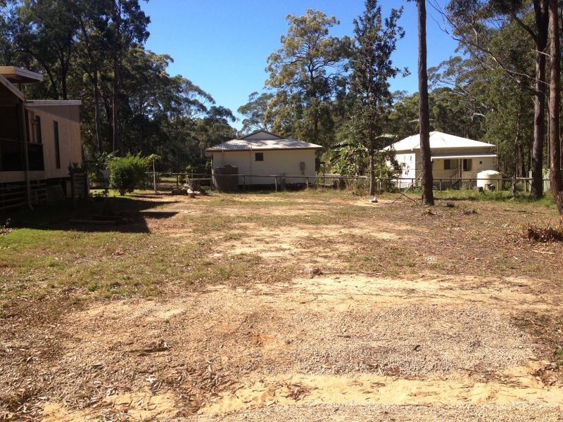 4 Billambang St, Russell Island QLD 4184