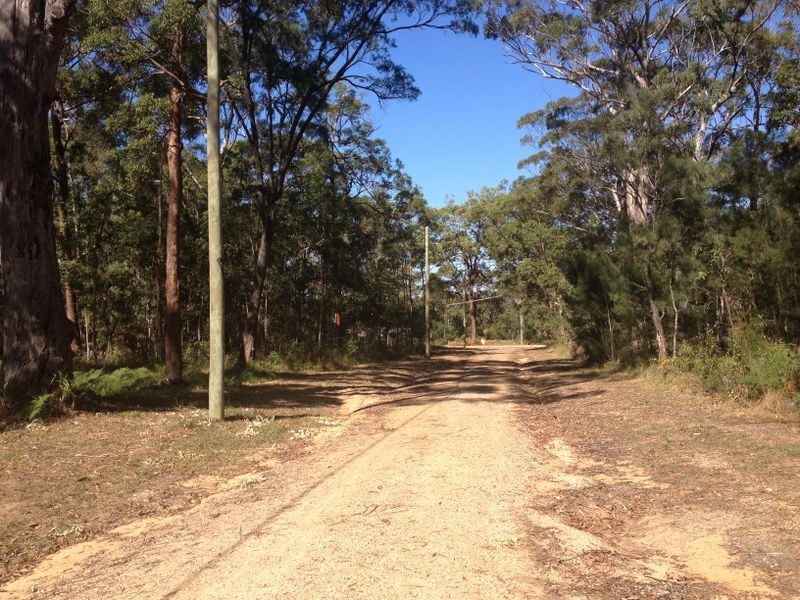 4 Billambang St, Russell Island QLD 4184