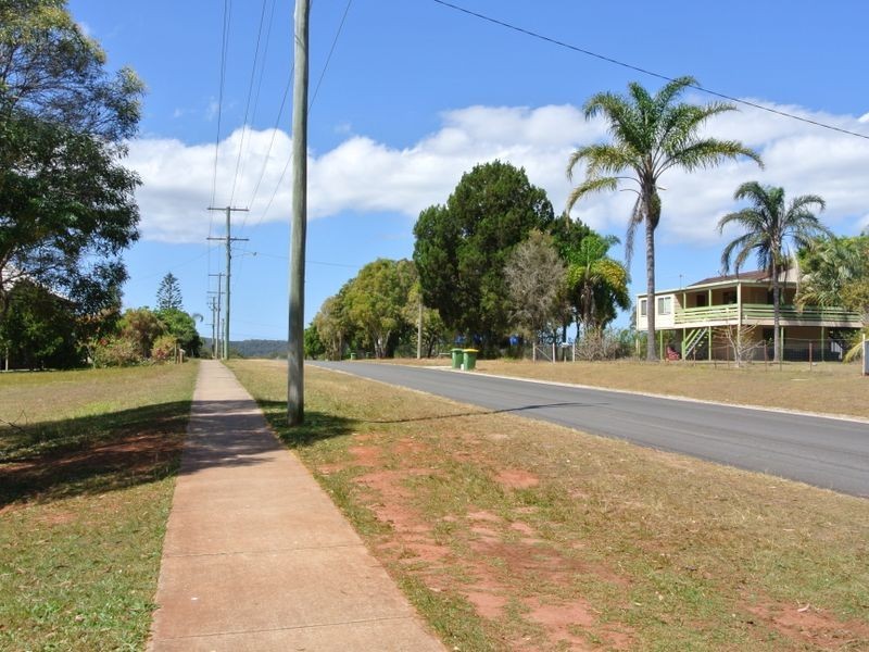 15 Jackson Rd, Russell Island QLD 4184