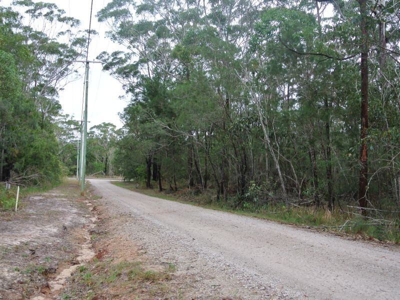 11 Kennedy Ave, Russell Island QLD 4184