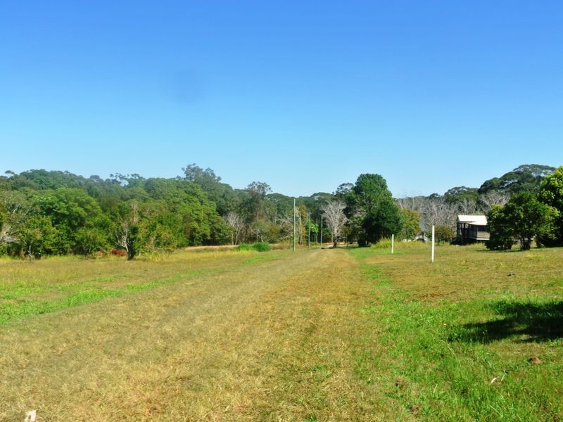23 Roebuck Rd, Russell Island QLD 4184