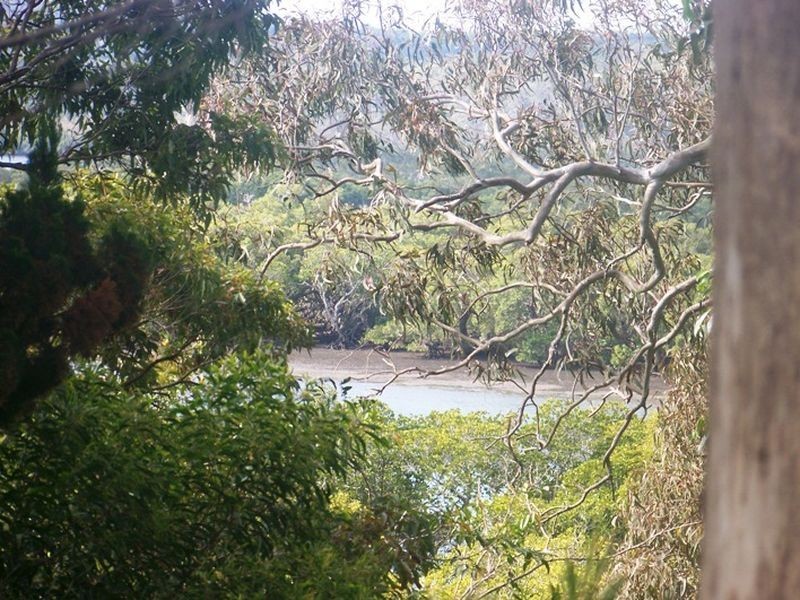 27 Patterson St, Russell Island QLD 4184