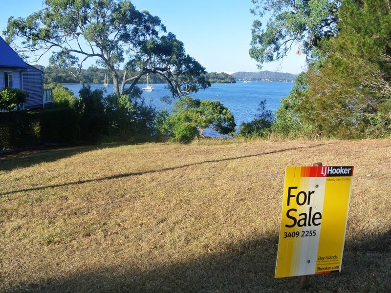 20 Schooner St, Russell Island QLD 4184