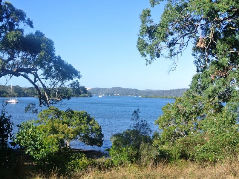 20 Schooner St, Russell Island QLD 4184