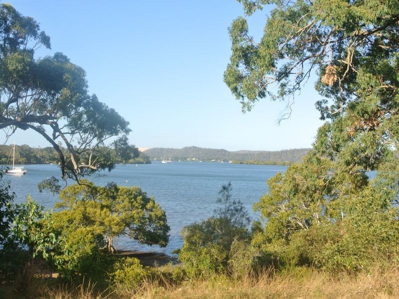 20 Schooner St, Russell Island QLD 4184