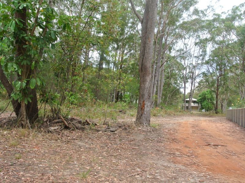 6 Woomera St, Russell Island QLD 4184