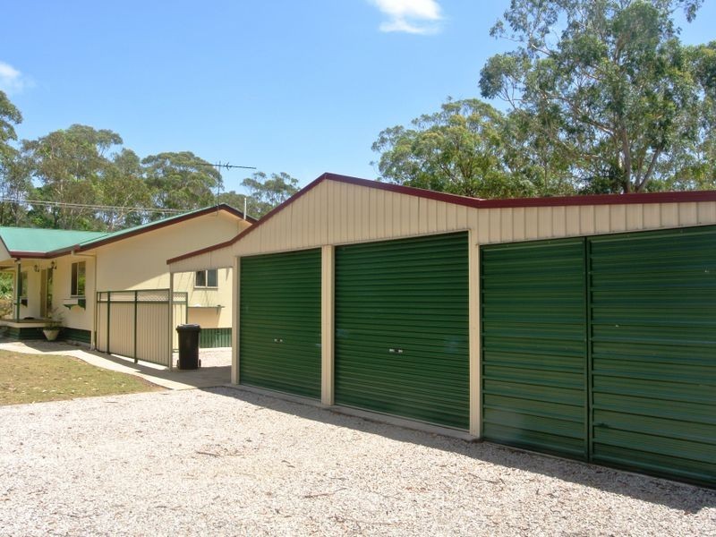 19 Kurrajong St, Russell Island QLD 4184