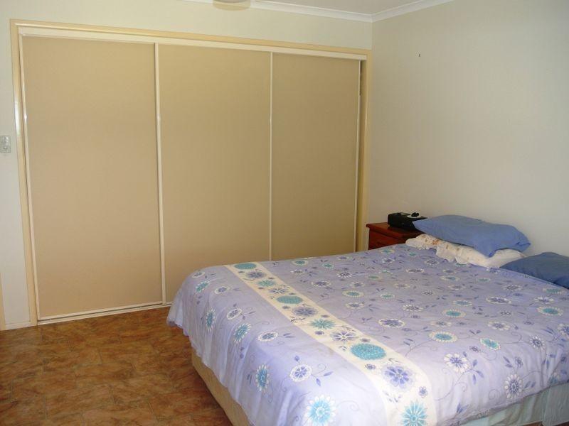 19 Kurrajong St, Russell Island QLD 4184