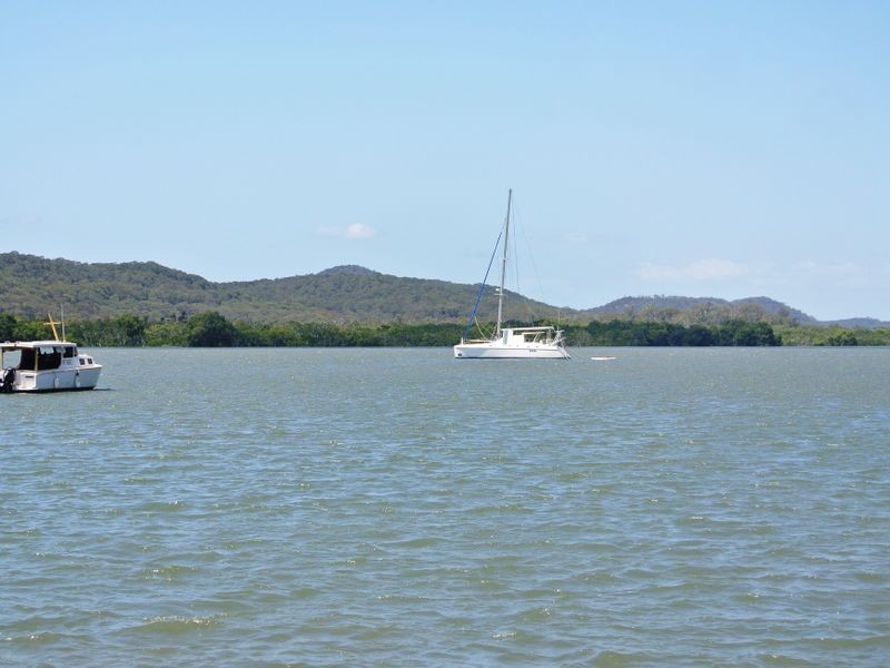 30 Oasis Dve, Russell Island QLD 4184