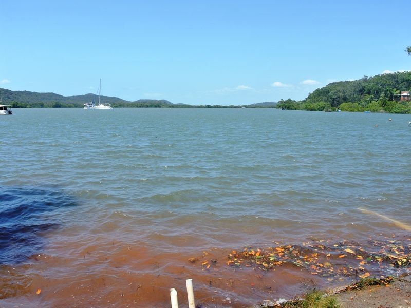 30 Oasis Dve, Russell Island QLD 4184