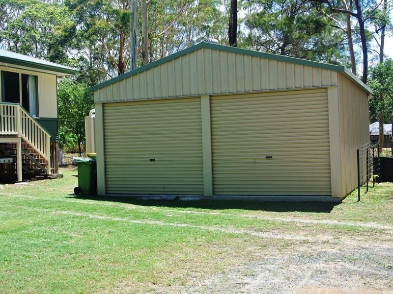 16 Sapphire St, Russell Island QLD 4184