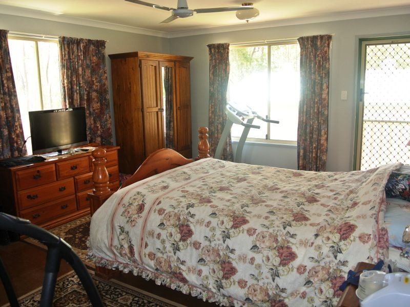 16 Sapphire St, Russell Island QLD 4184