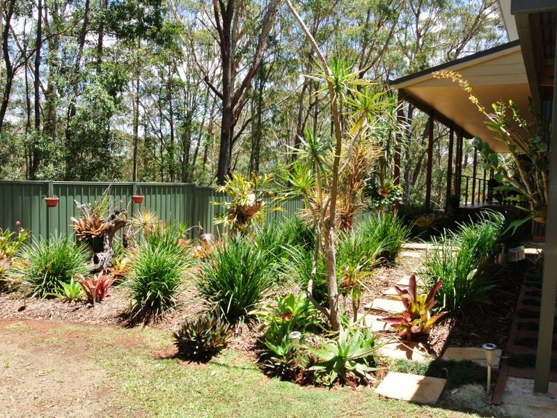 15 Darling St, Russell Island QLD 4184