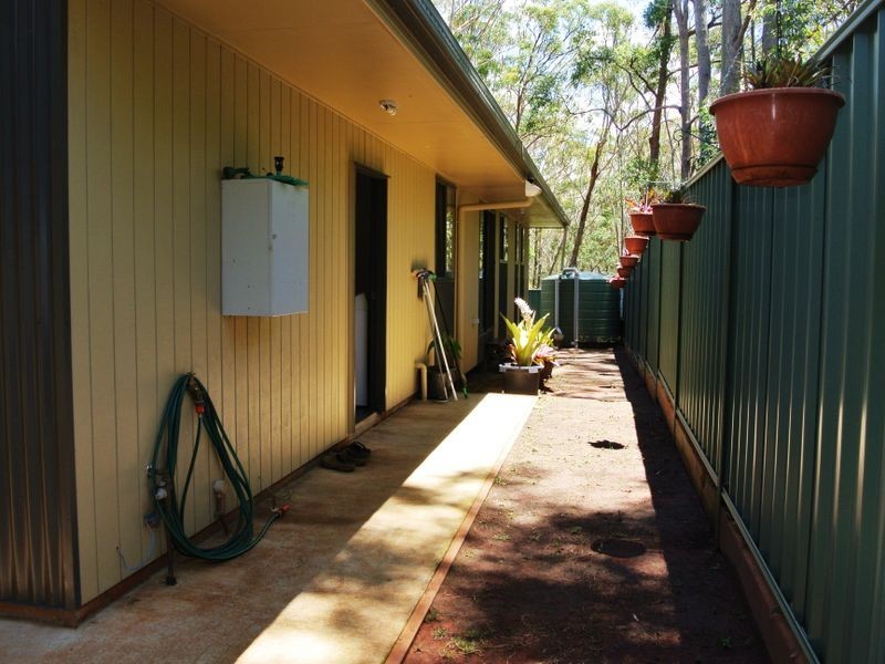 15 Darling St, Russell Island QLD 4184