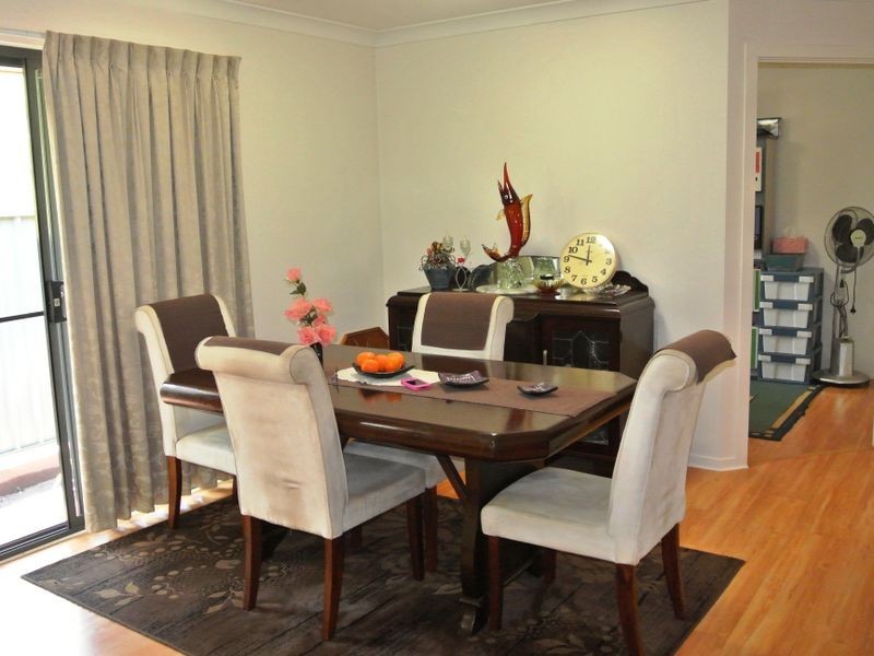 15 Darling St, Russell Island QLD 4184