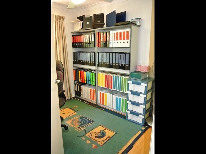 15 Darling St, Russell Island QLD 4184