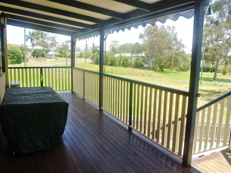 4 Tennyson Crt, Russell Island QLD 4184