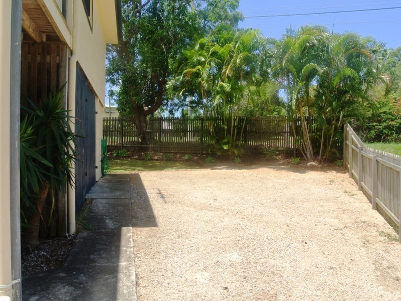 4 Tennyson Crt, Russell Island QLD 4184