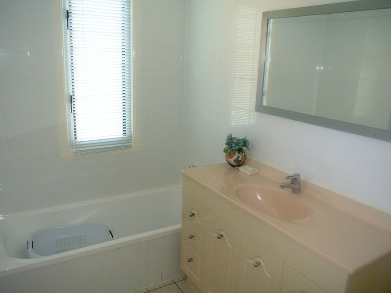 30 Schooner St, Russell Island QLD 4184