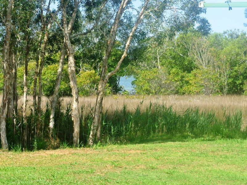 30 Schooner St, Russell Island QLD 4184