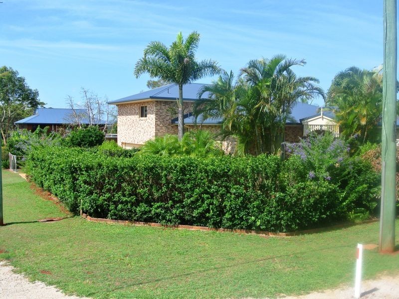 33 Cavendish St, Russell Island QLD 4184
