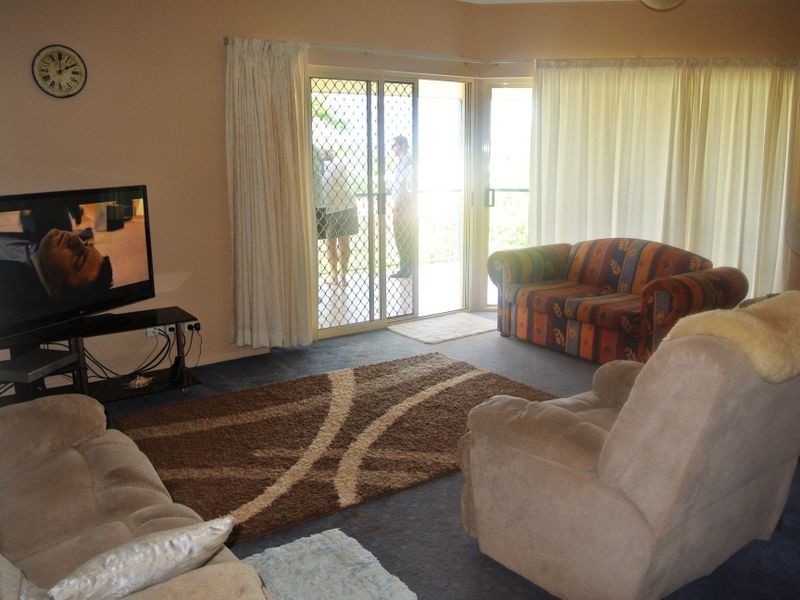 33 Cavendish St, Russell Island QLD 4184
