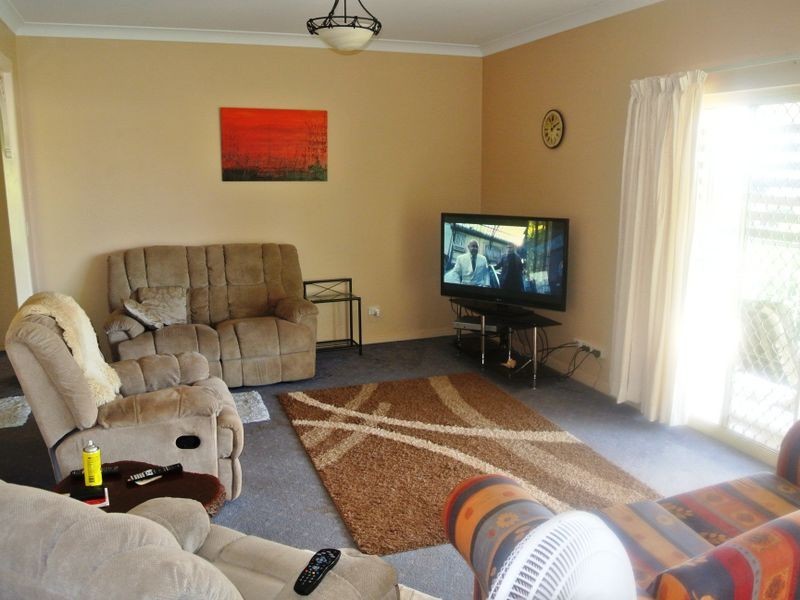 33 Cavendish St, Russell Island QLD 4184