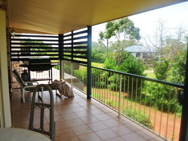 33 Cavendish St, Russell Island QLD 4184