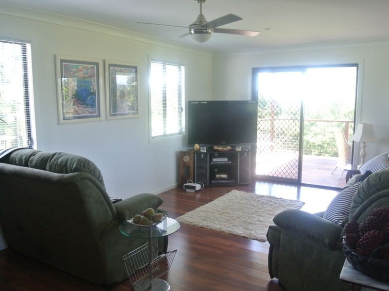 19 Canaipa Point Dve, Russell Island QLD 4184