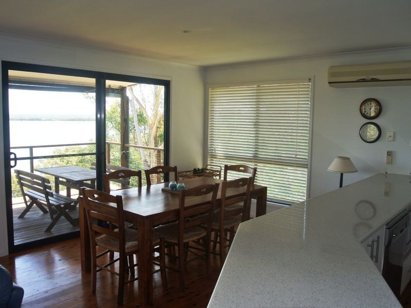 74 Deenya Pde, Russell Island QLD 4184