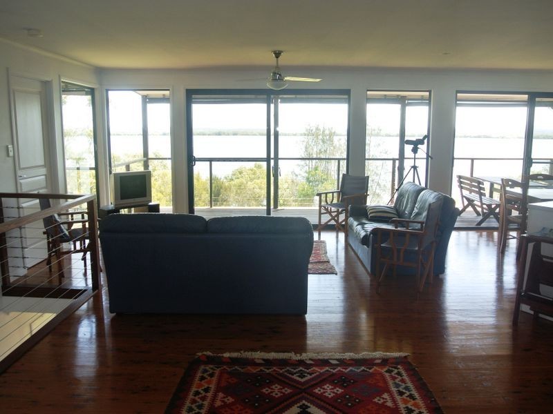 74 Deenya Pde, Russell Island QLD 4184