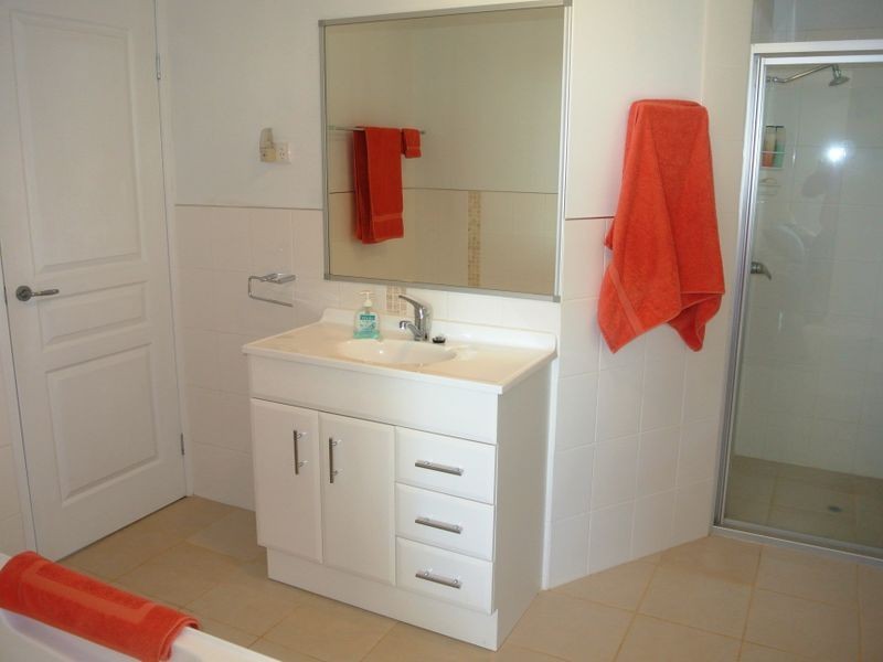 74 Deenya Pde, Russell Island QLD 4184