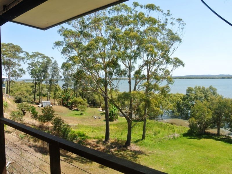 74 Deenya Pde, Russell Island QLD 4184