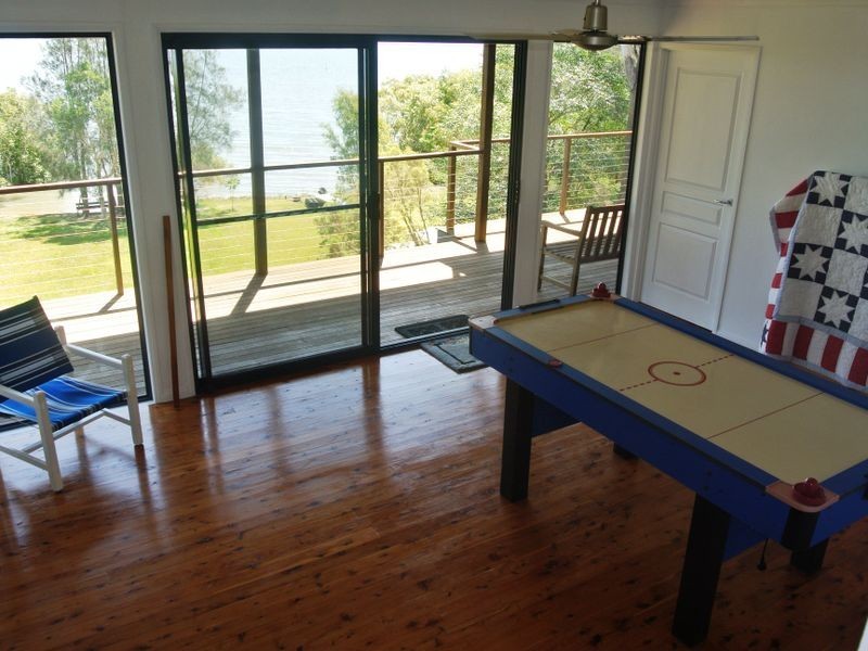 74 Deenya Pde, Russell Island QLD 4184