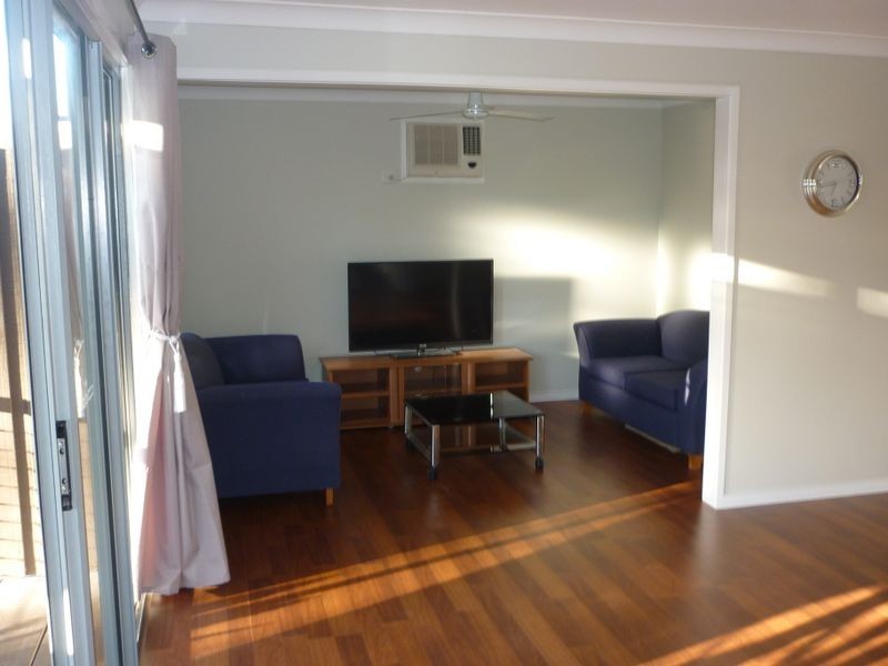 12 Yacht St, Russell Island QLD 4184