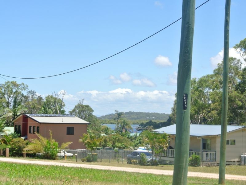 7 Canaipa Point Dve, Russell Island QLD 4184