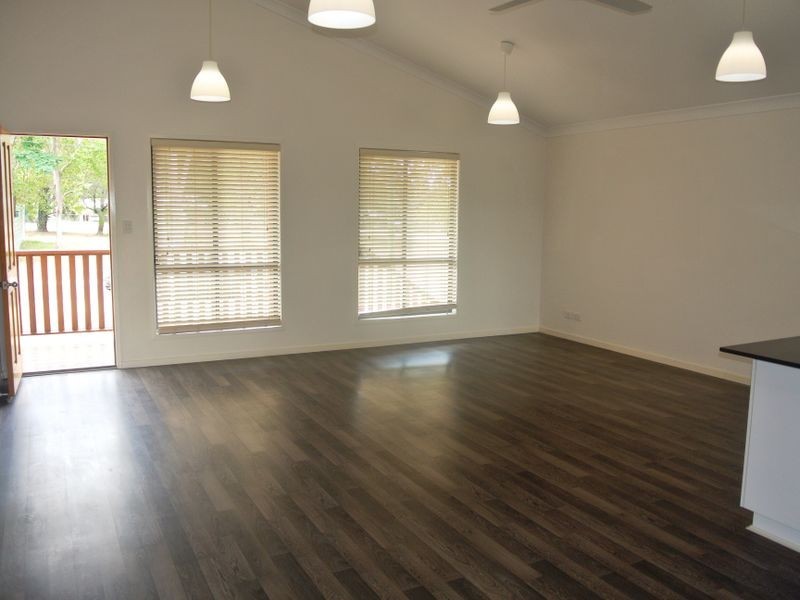 22 Guthrie St, Russell Island QLD 4184