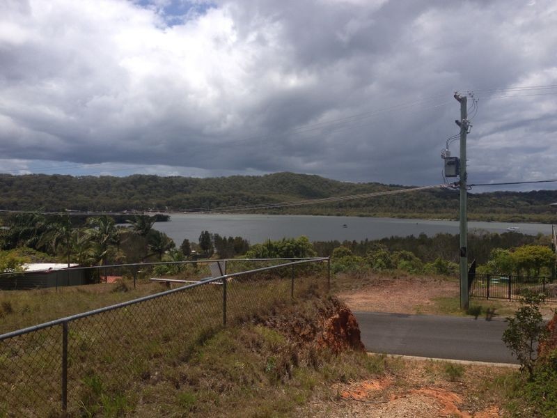 15 Crescent Dve, Russell Island QLD 4184