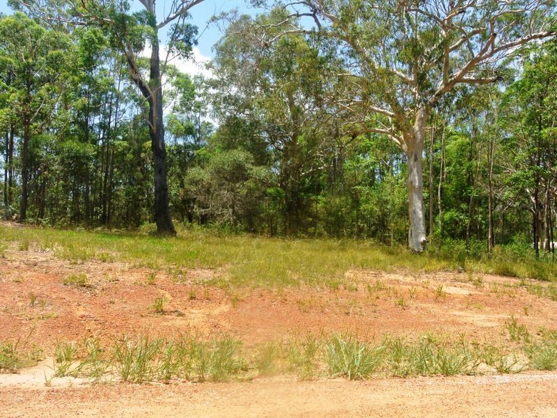 3 Eucalypt St, Russell Island QLD 4184