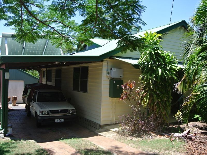 9 Panorama Ave, Russell Island QLD 4184