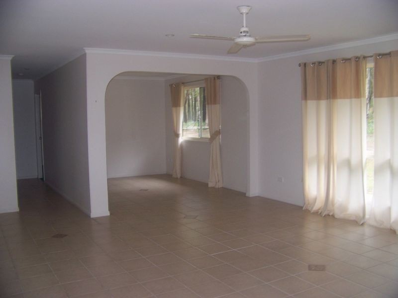 10 Hunters Rd, Russell Island QLD 4184