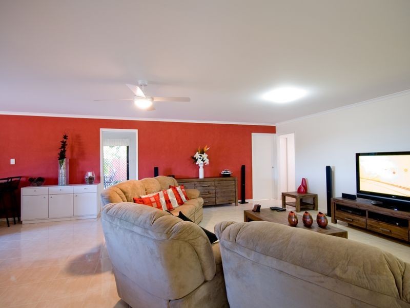 9 Laurel Street, Russell Island QLD 4184