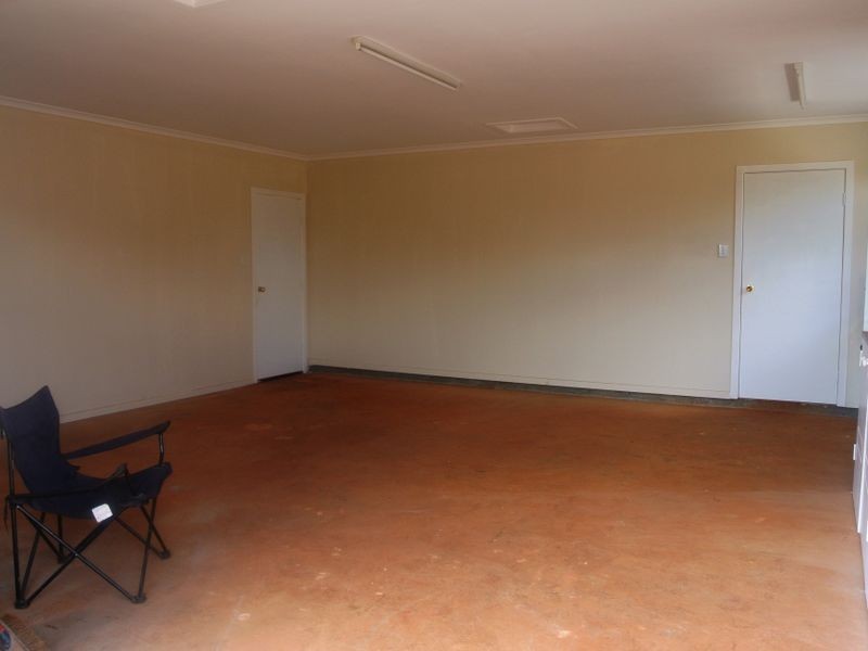 18 Laurel Street, Russell Island QLD 4184