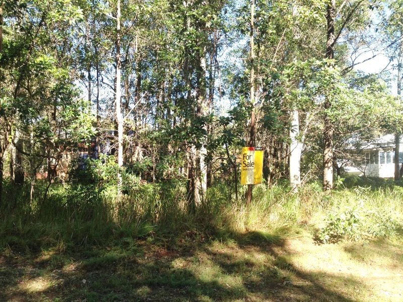 10 Ranora Ave, Russell Island QLD 4184