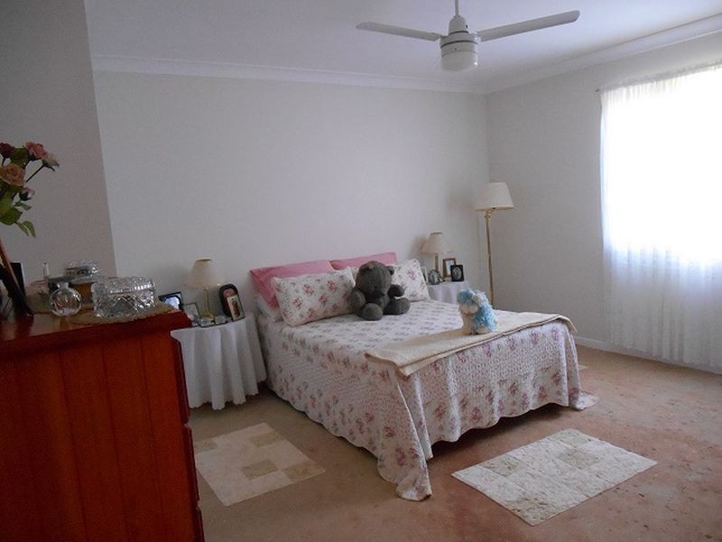9 Reading St, Russell Island QLD 4184